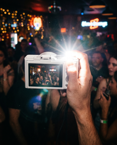 DayRoll Q6 Max built-in flash party photography low light shot